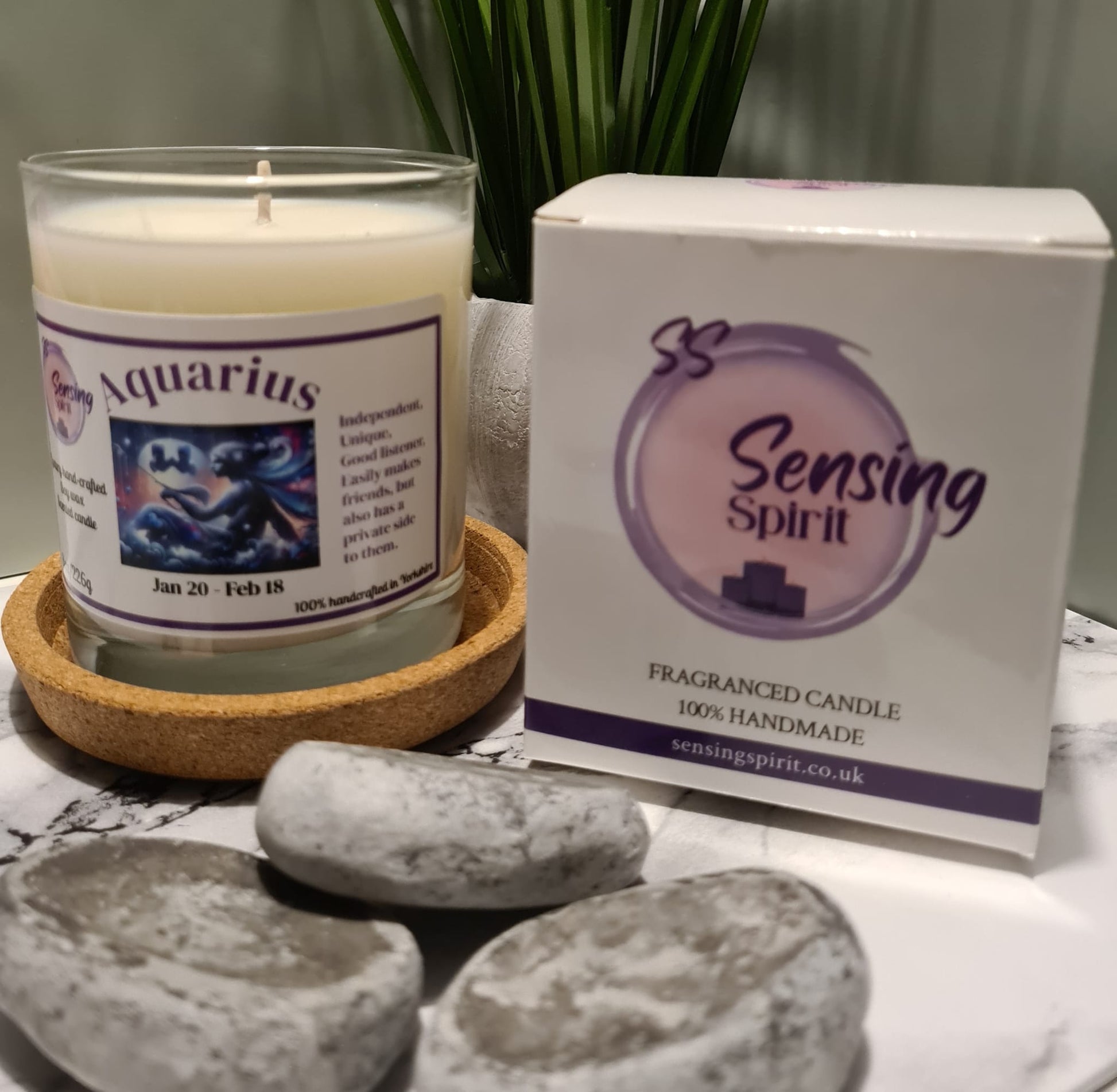 Aquarius candle with box